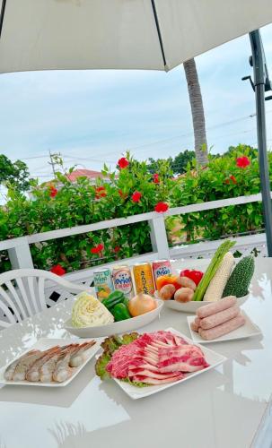 Palm Tree House Ishigaki パームツリーハウス石垣 — 5-Star Luxury Hotel in Ishigaki, Japan