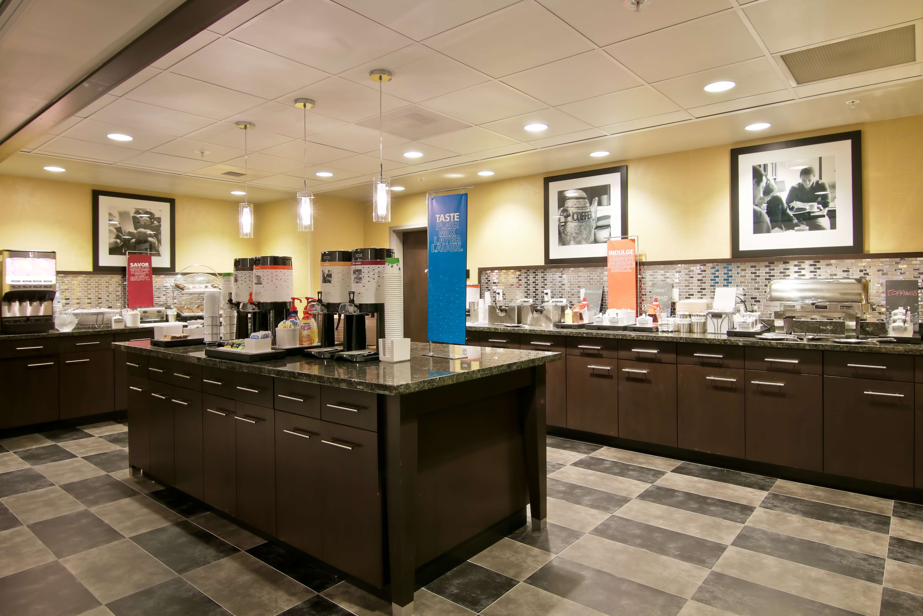 Hampton Inn & Suites Bellevue Downtown Seattle - photo 15