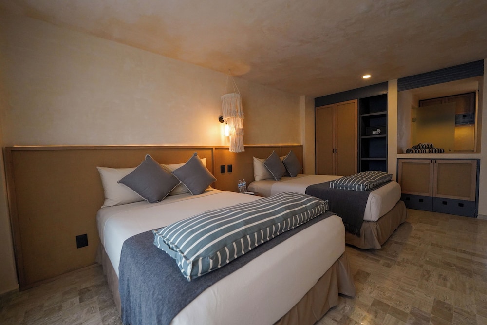 Calypso Hotel Cancun