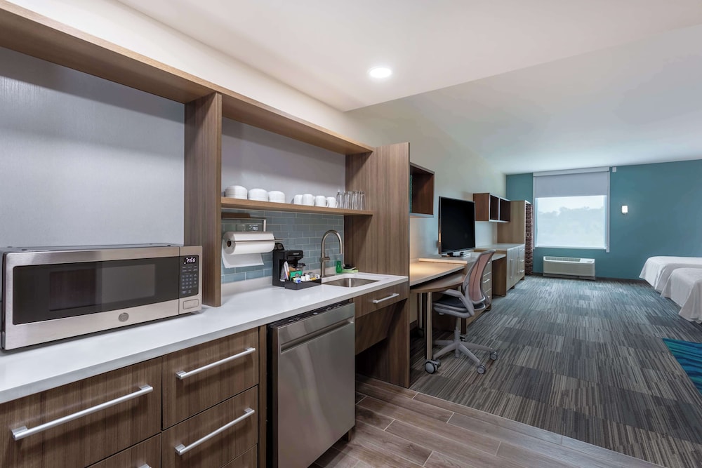 Home2 Suites by Hilton Vero Beach I 95 - photo 14