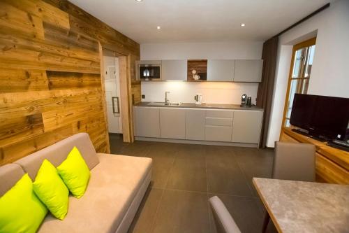 Rofenhof — 4-Star Luxury Hotel in Naturno, Italy