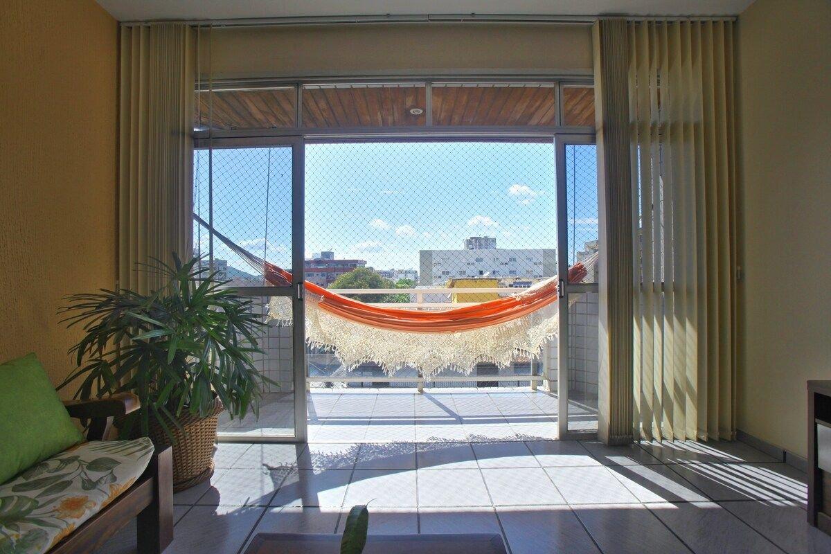 Amplo Apartamento com Suítes e Ar Refrigerado a 400 metros da Praia do Forte — 4-Star Luxury Hotel in Cabo Frio, Brasil