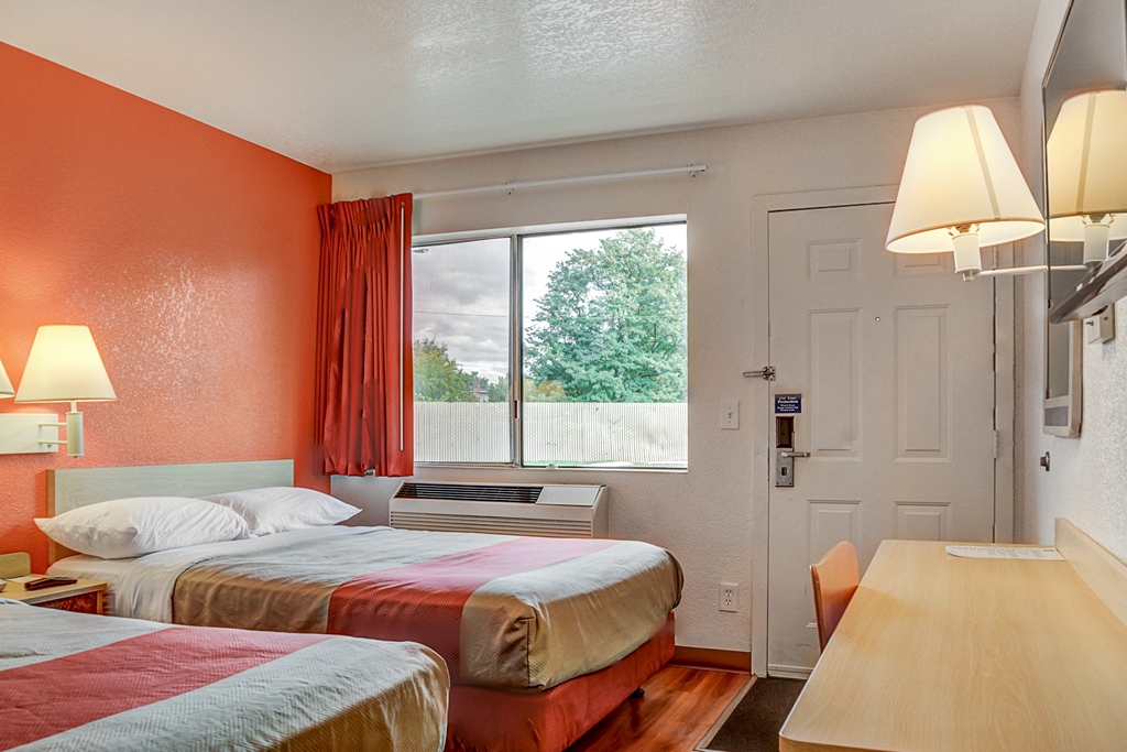Motel 6 Portland OR Central - photo 13