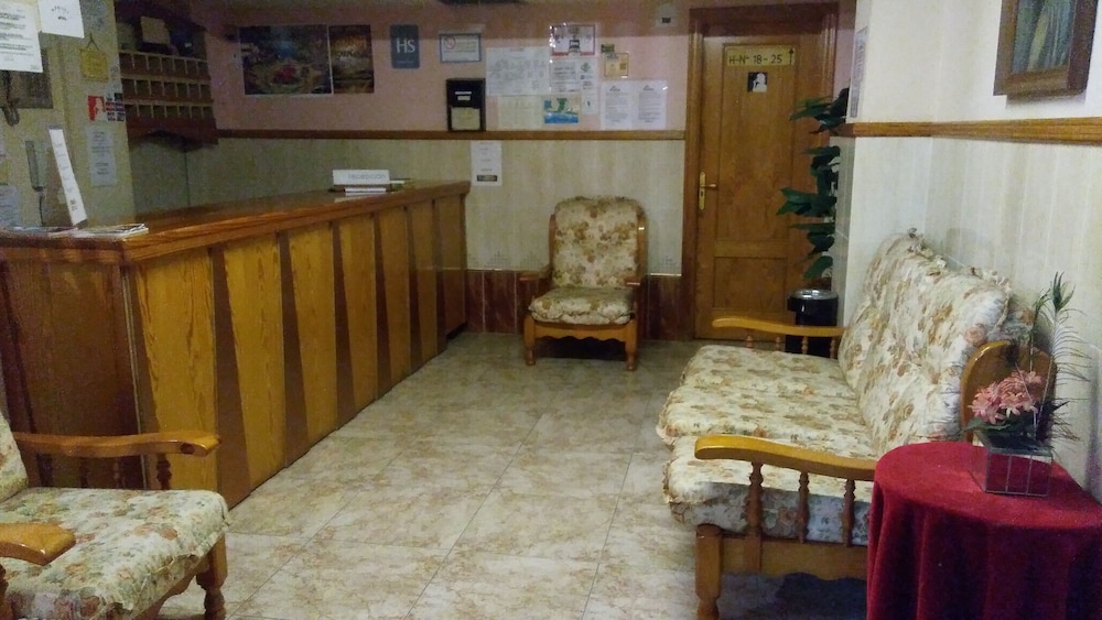 Pensión Mari Loli in Guardamar Del Segura, Spain