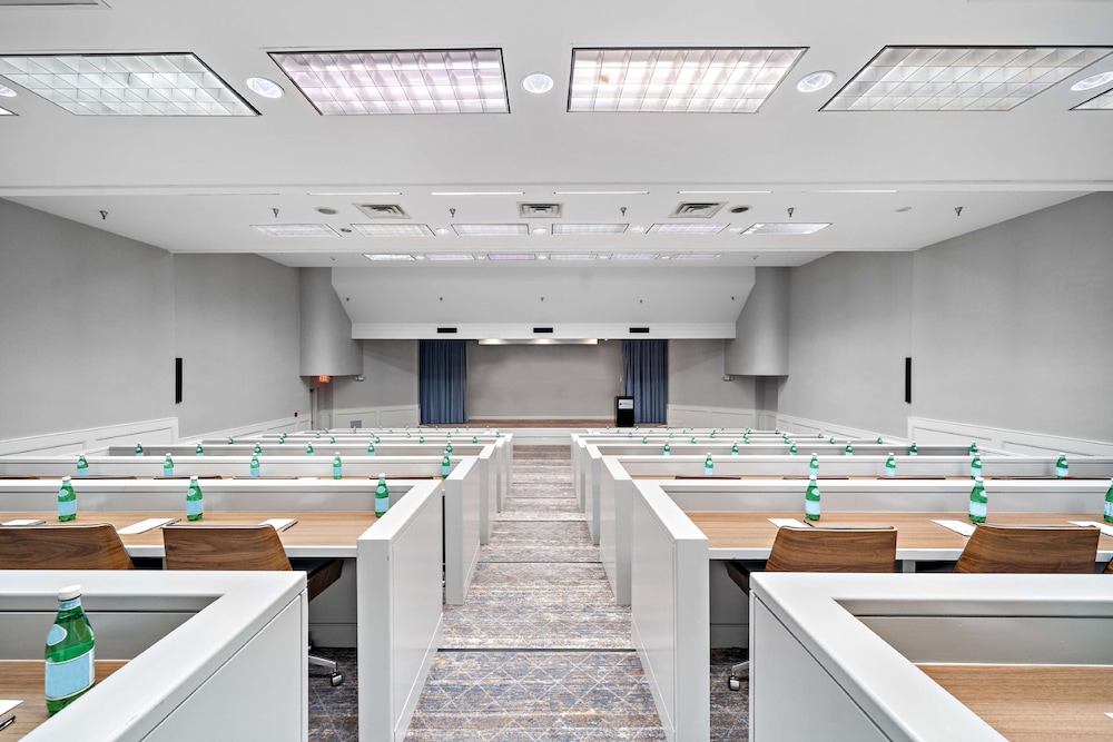 Hilton College Station & Conference Center - photo 80