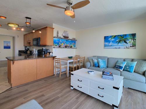 Ocean Bay Downtown and City view Condo Few steps from the ocean — 4-Star Luxury Hotel in San Diego, United States