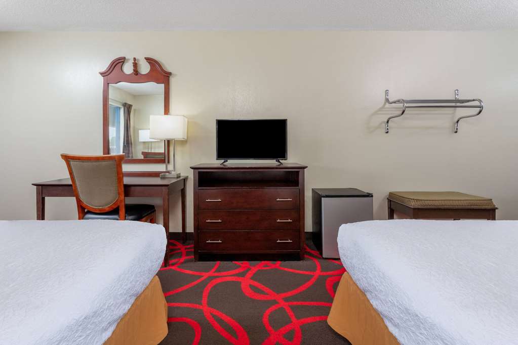 Travelodge by Wyndham Richmond IN - photo 19