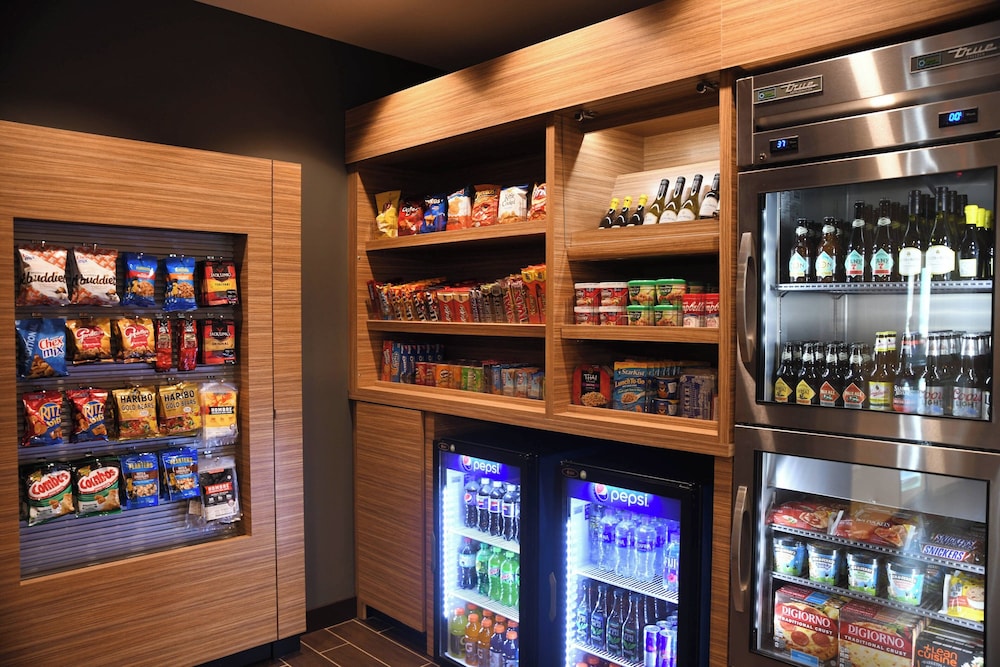 TownePlace Suites by Marriott Kansas City at Briarcliff - photo 23