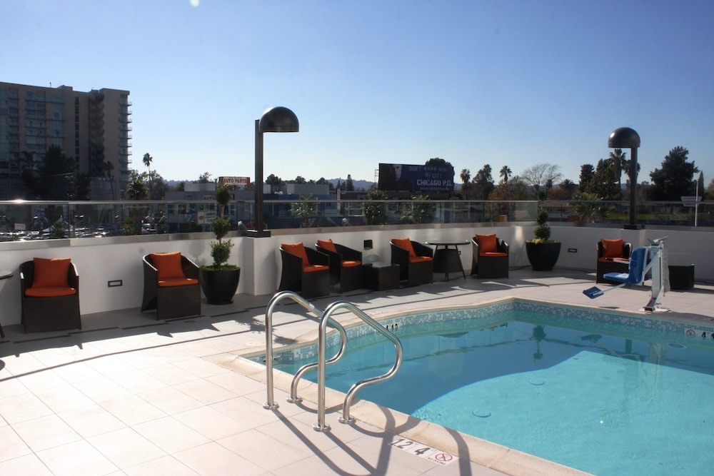Hampton Inn by Hilton North Hollywood - photo 31