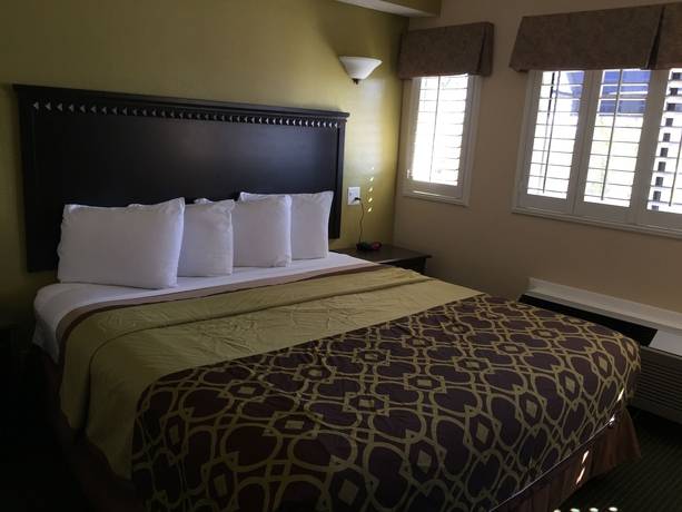 Travelodge by Wyndham Chatsworth - photo 15