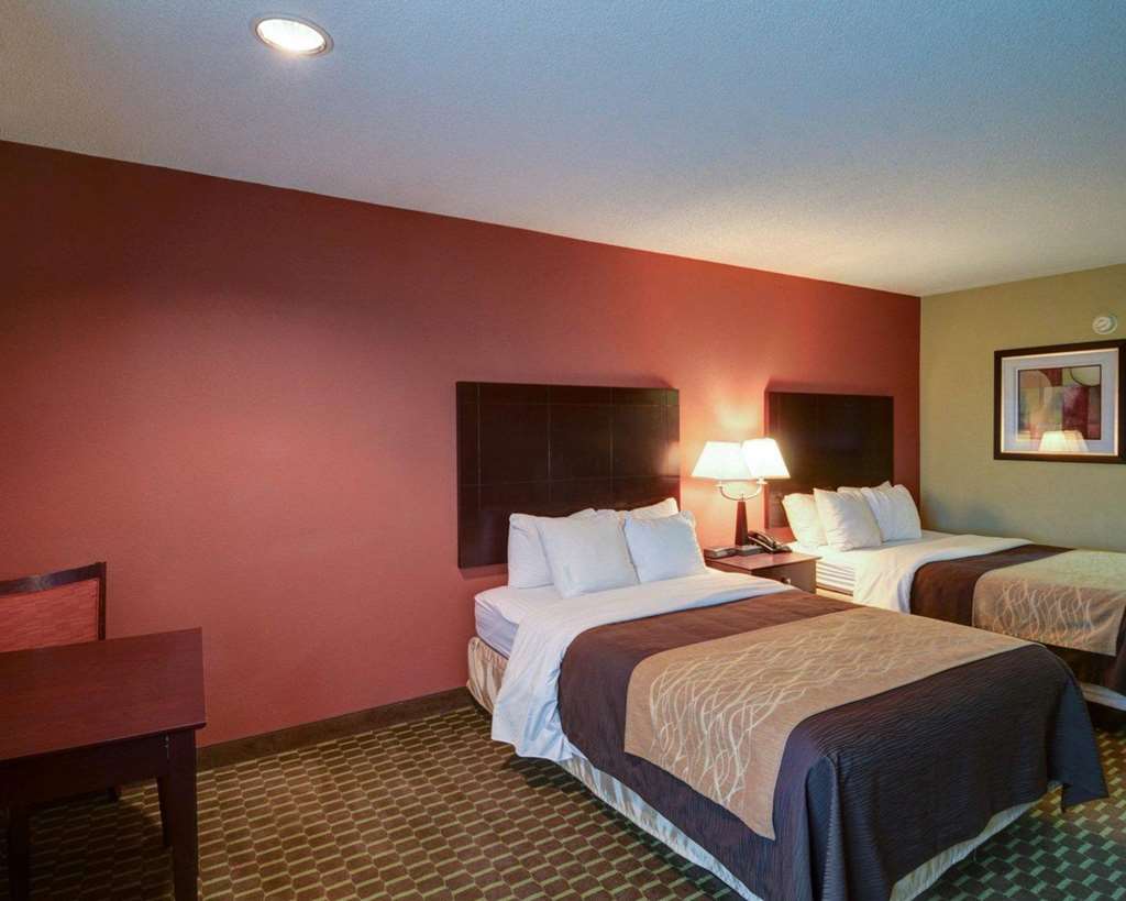 Quality Inn & Suites Pine Bluff - photo 4