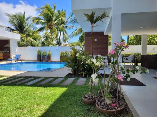 Guarajuba 5 suites e piscina in Camacari, Brasil