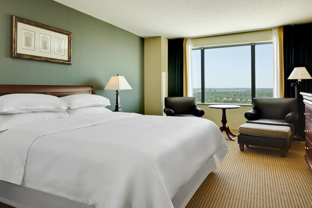 Sheraton Overland Park Hotel at the Convention Center - photo 6