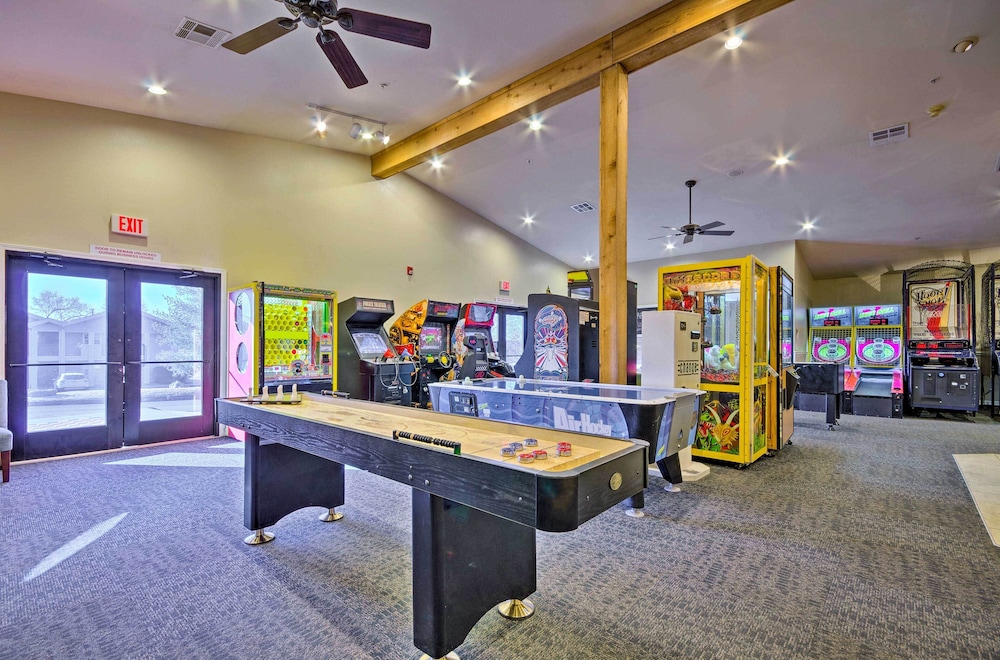 Vibrant Holiday Hills Resort Condo w Balcony - photo 12