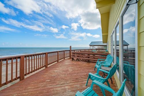 Amazing Oceanfront 2BR Home Cozy Peaceful and Kid and Pet Friendly — 4-Star Luxury Hotel in Freeport, United States