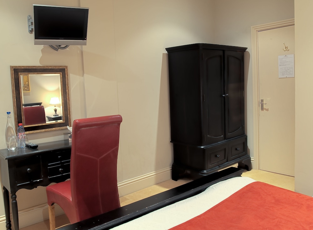 Hotel de Vie — Farnham — photo 5
