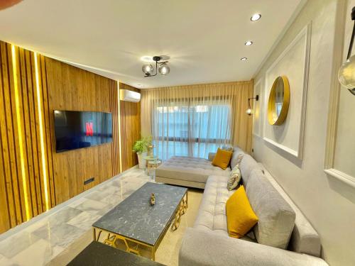 Amira 2 1BR Studio Cozy & Central in Maarif — 4-Star Luxury Hotel in Casablanca, Morocco