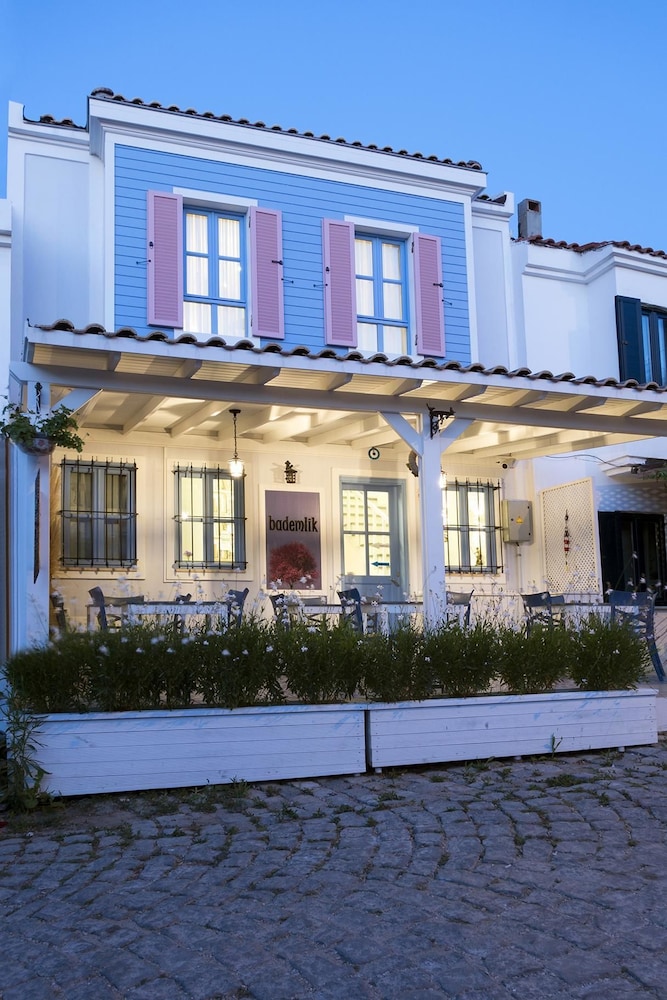 Bademlik Hotel - last minute hotel in Bozcaada