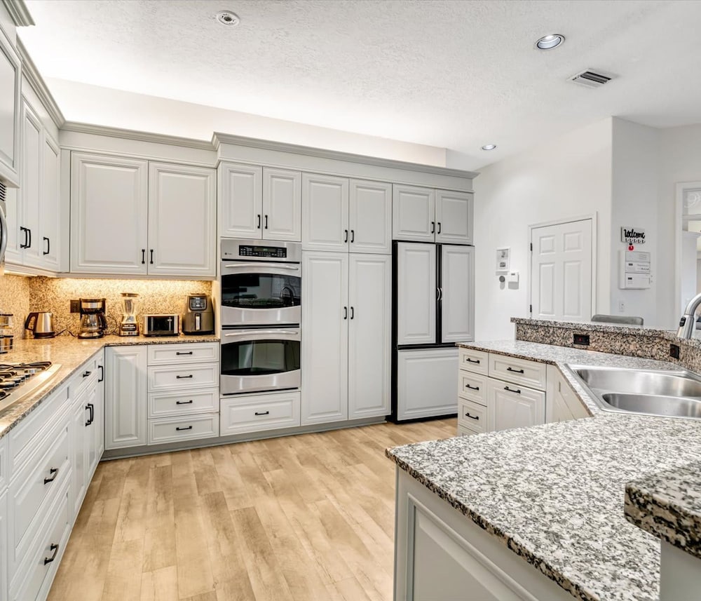 Siesta Key Marvel Pool SPA Deeded Beach Access - photo 68