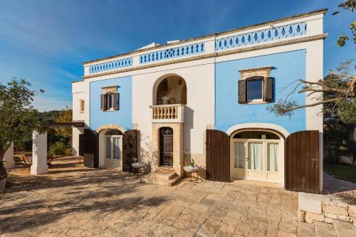 Terra Sessana Ville e Trullo con piscina privata pet-friendly hotel Ostuni