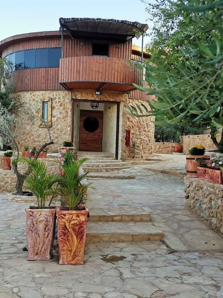 Olive Palace Restaurant and Lounge in Bayt Sahur, West Bank and Gaza Strip