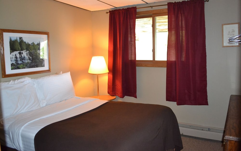 AJ's Lodge and Oven - photo 3