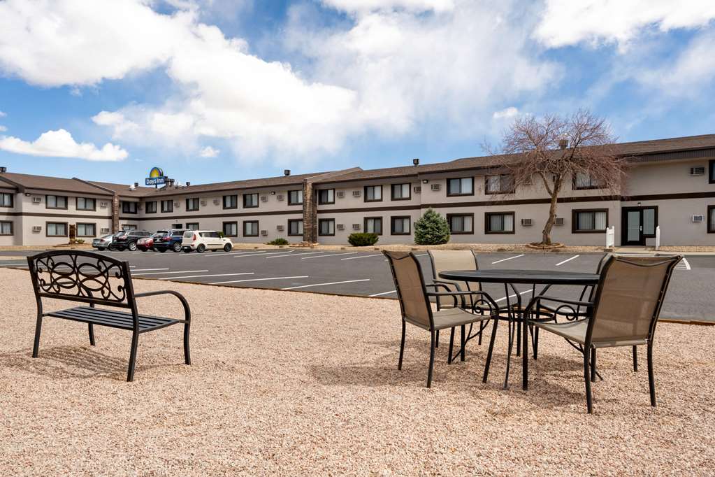 Days Inn by Wyndham Fort Collins - photo 33