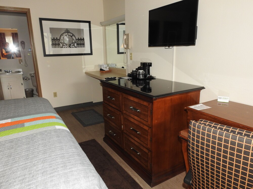 Edelweiss Inn - photo 28