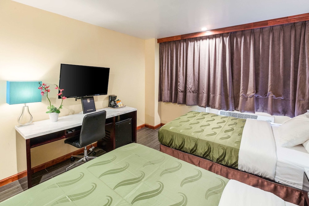 Quality Inn near Sunset Park - photo 13