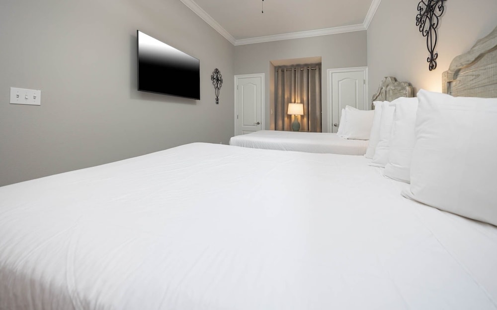 Phoenix Gulf Towers 2606 2 Bedroom Condo - photo 8