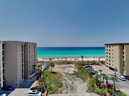 Emerald Isle Fort Walton Beach #709 — 4-Star Luxury Hotel in Fort Walton Beach, United States