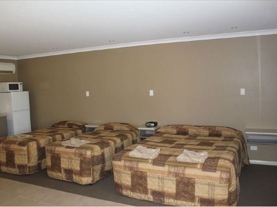 Cosmos Country Motor Inn — Charleville — photo 2