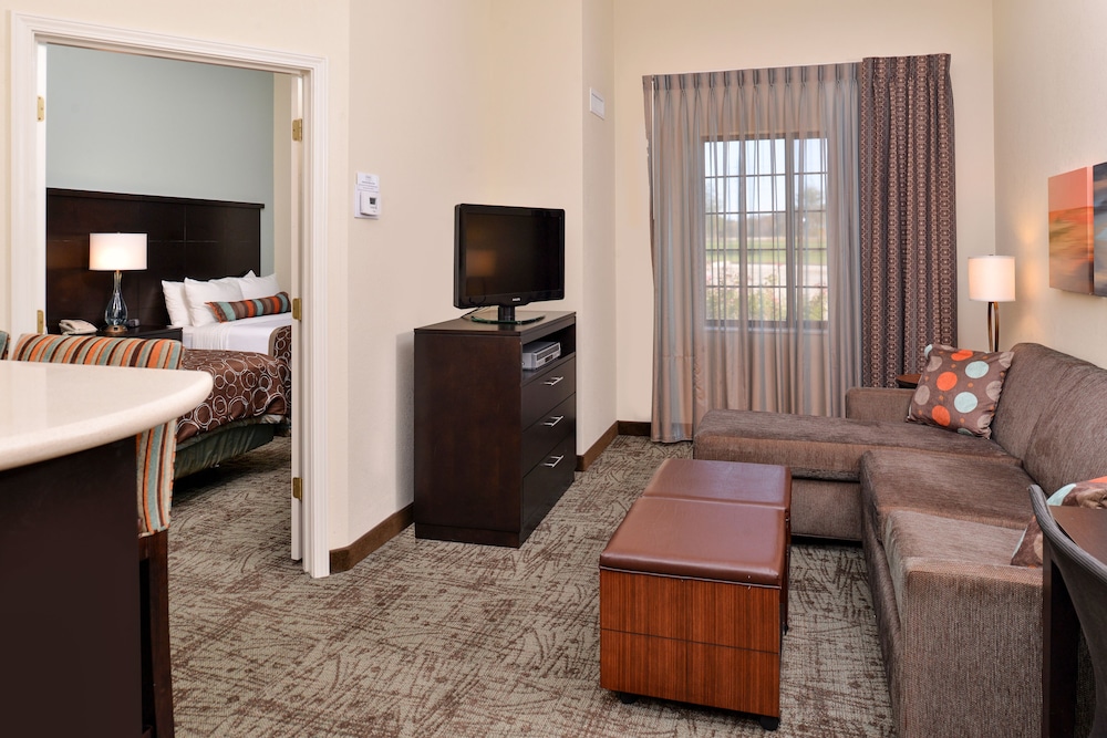 Staybridge Suites O'Fallon Chesterfield by IHG - photo 9