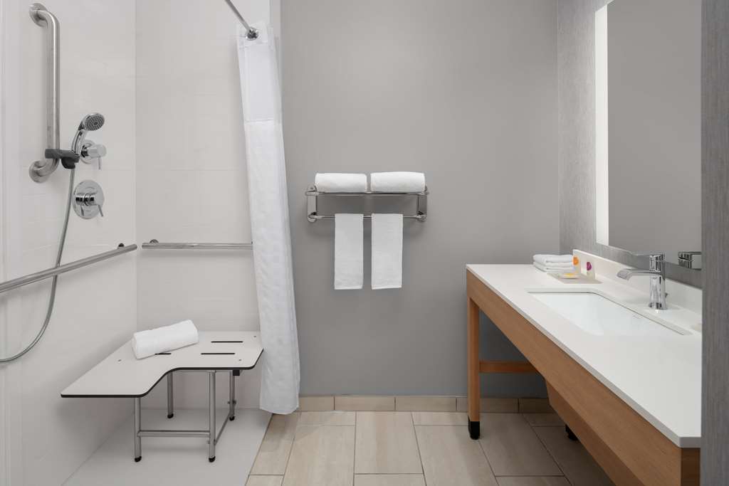 Hyatt Place Atlanta Perimeter Center - photo 32