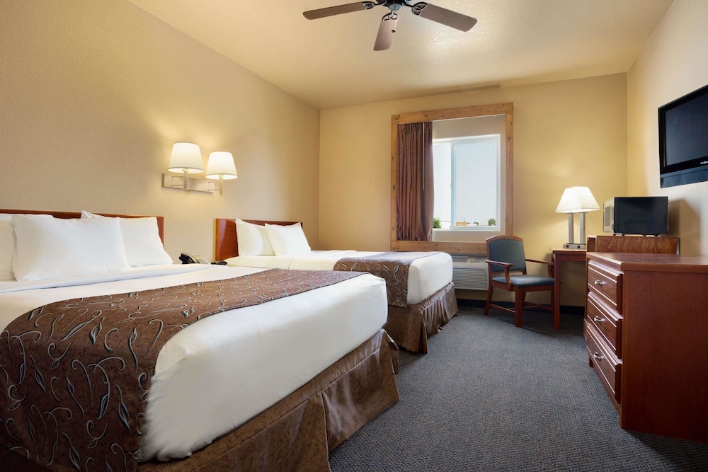 Travelodge by Wyndham Gillette - photo 10
