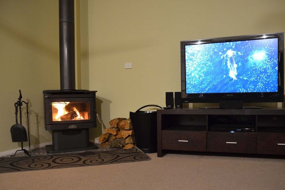 Mister Brightside Great Location in Bright, Australia