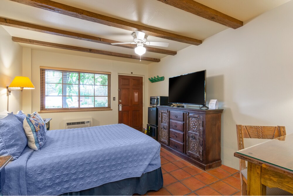 Santa Fe Motel & Inn - photo 22