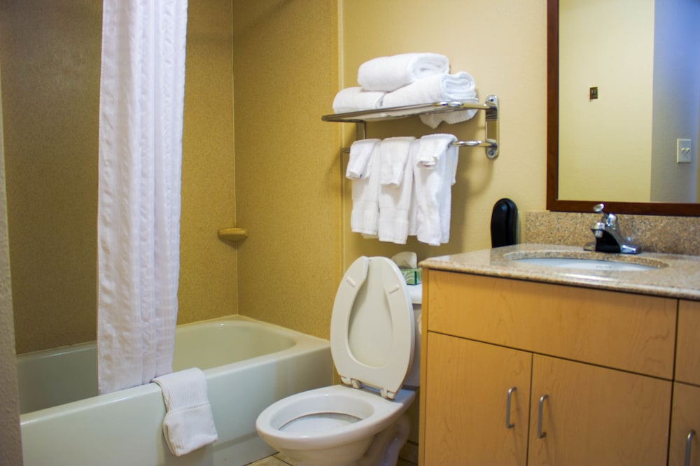 Candlewood Suites Jacksonville by IHG - photo 36