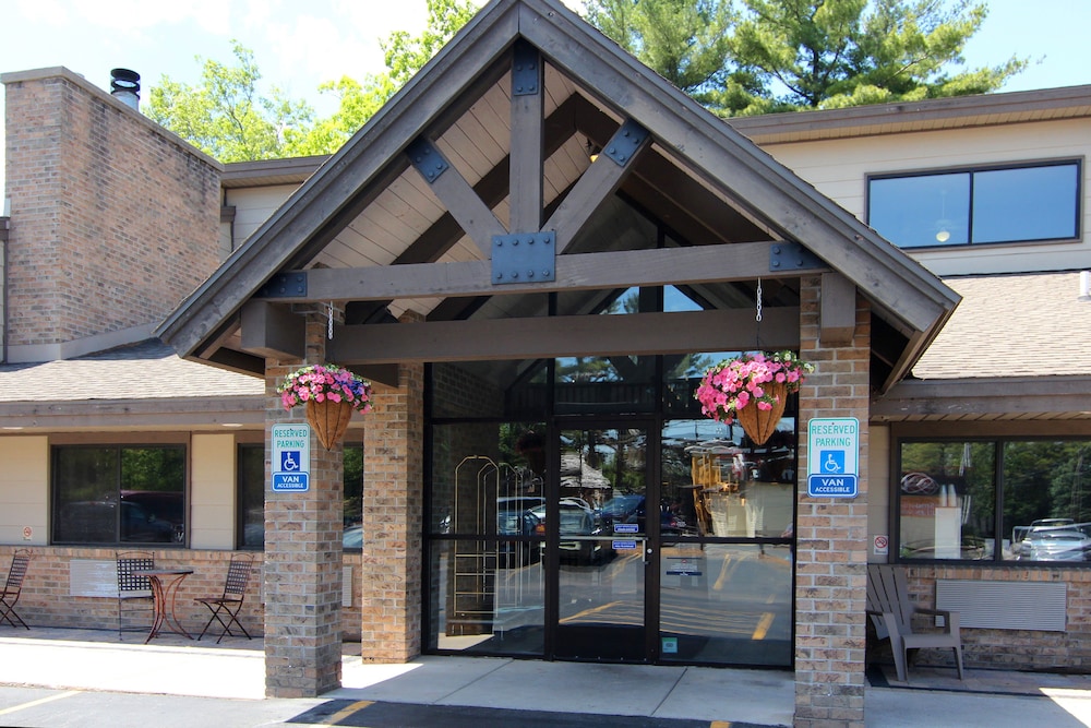 Blossom Hotel & Suites Traverse City - photo 52