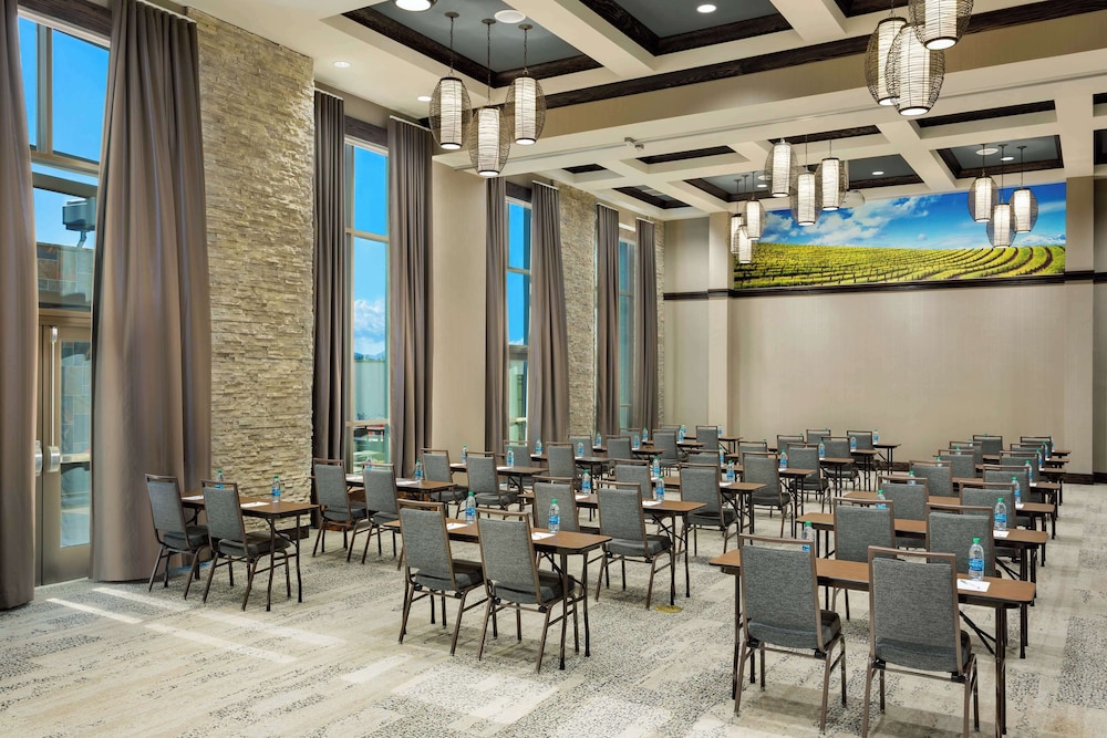 Hampton Inn & Suites Napa - photo 46