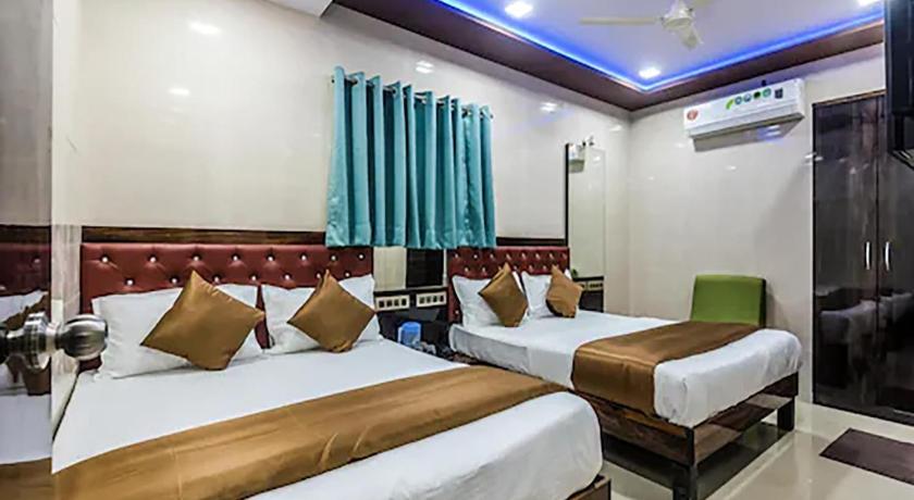 Hotel Plaza Mumbai