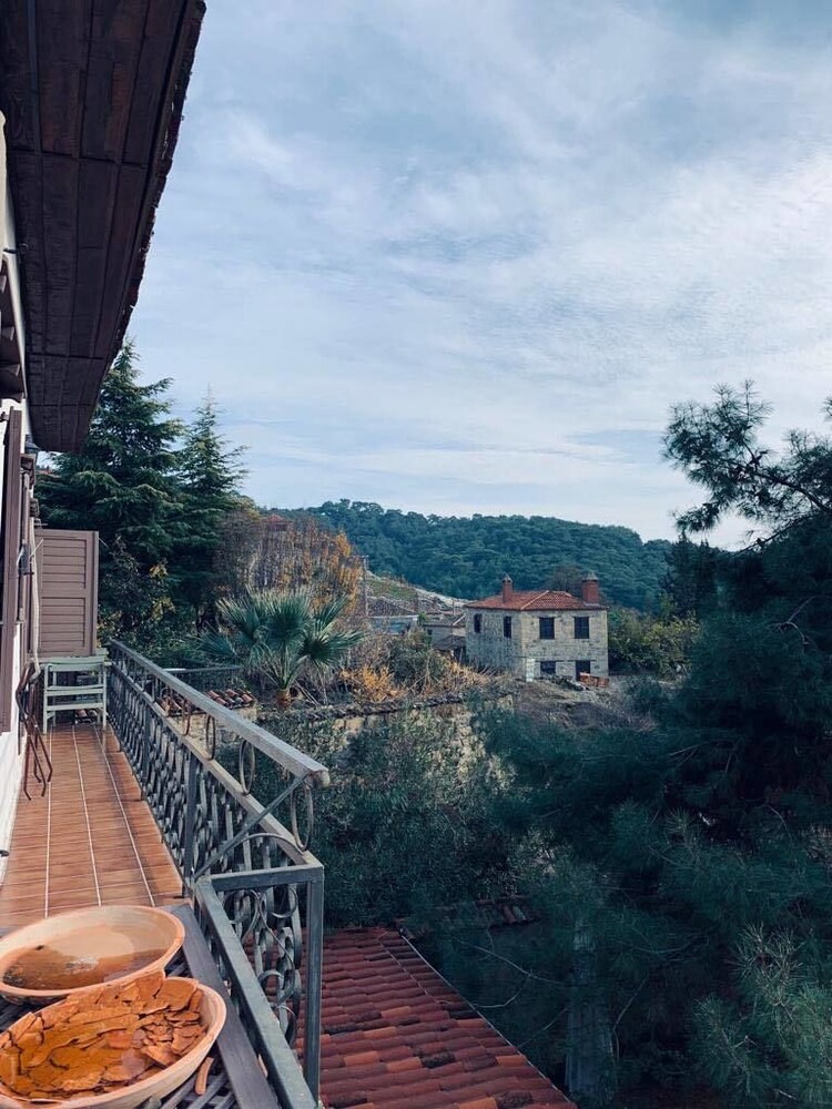 Adatepe Otel — Ayvacik — photo 4