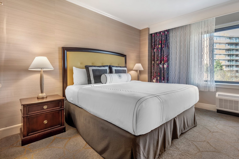 Omni Shoreham Hotel - photo 50