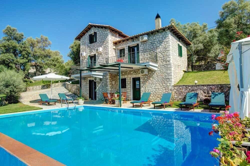 Villa Iremia & Villa Galini — 4-Star Luxury Hotel in Lefkada, Greece
