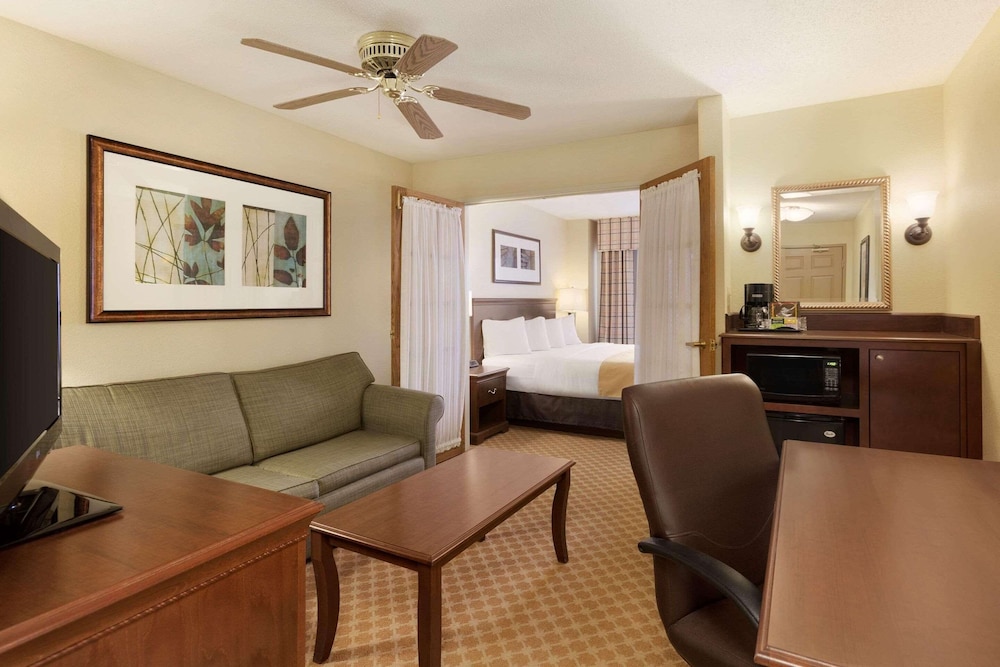 Country Inn & Suites by Radisson Rochester MN - photo 8