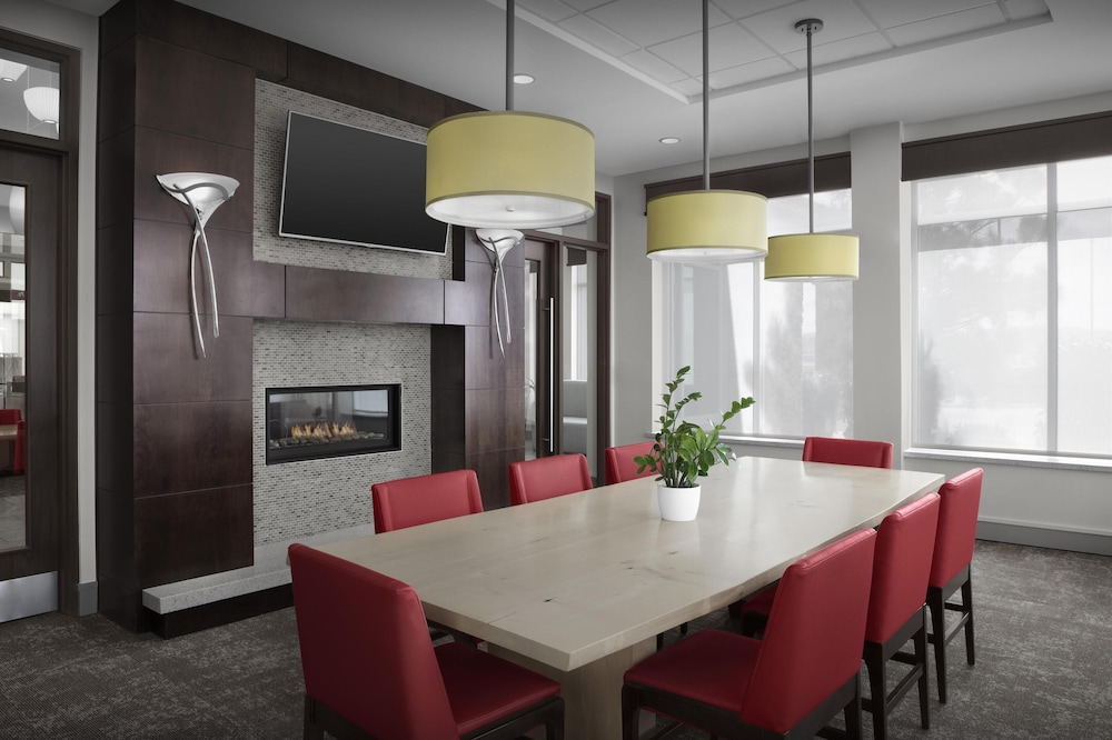Hilton Garden Inn Gallup - photo 48