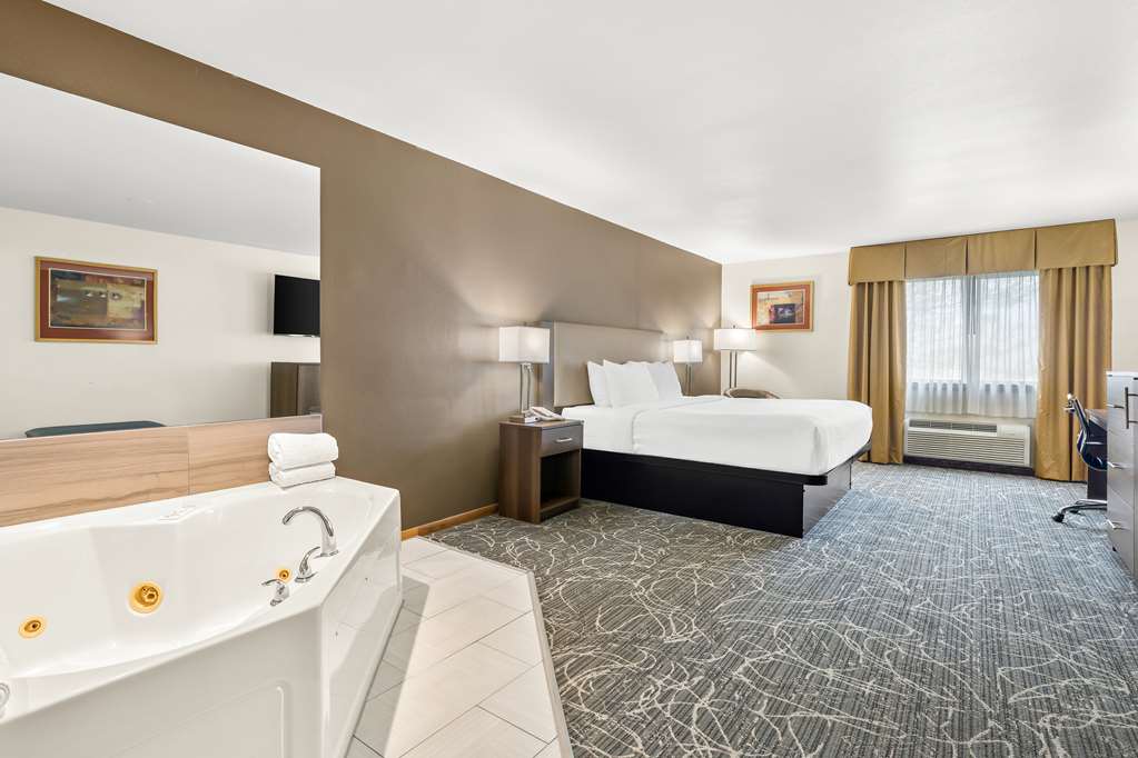 Best Western West Towne Suites - photo 6