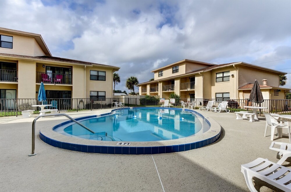 Oasis # 7 - photo 17