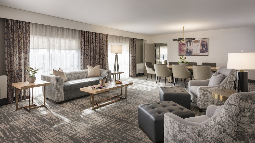 Crowne Plaza Providence Warwick Airport by IHG - photo 9