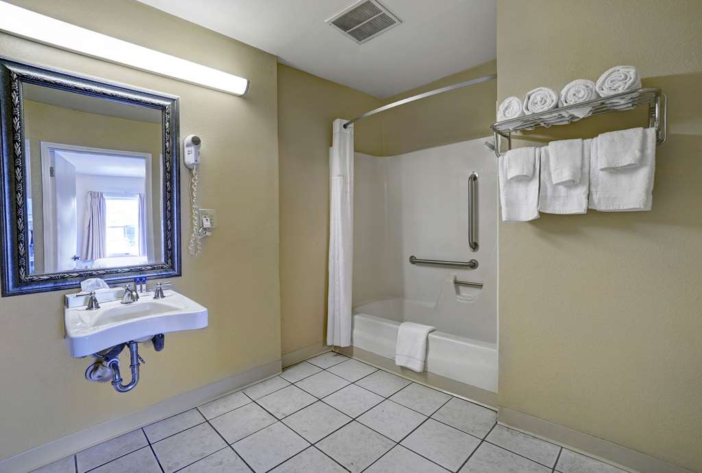 Motel 6 Washington PA - photo 21